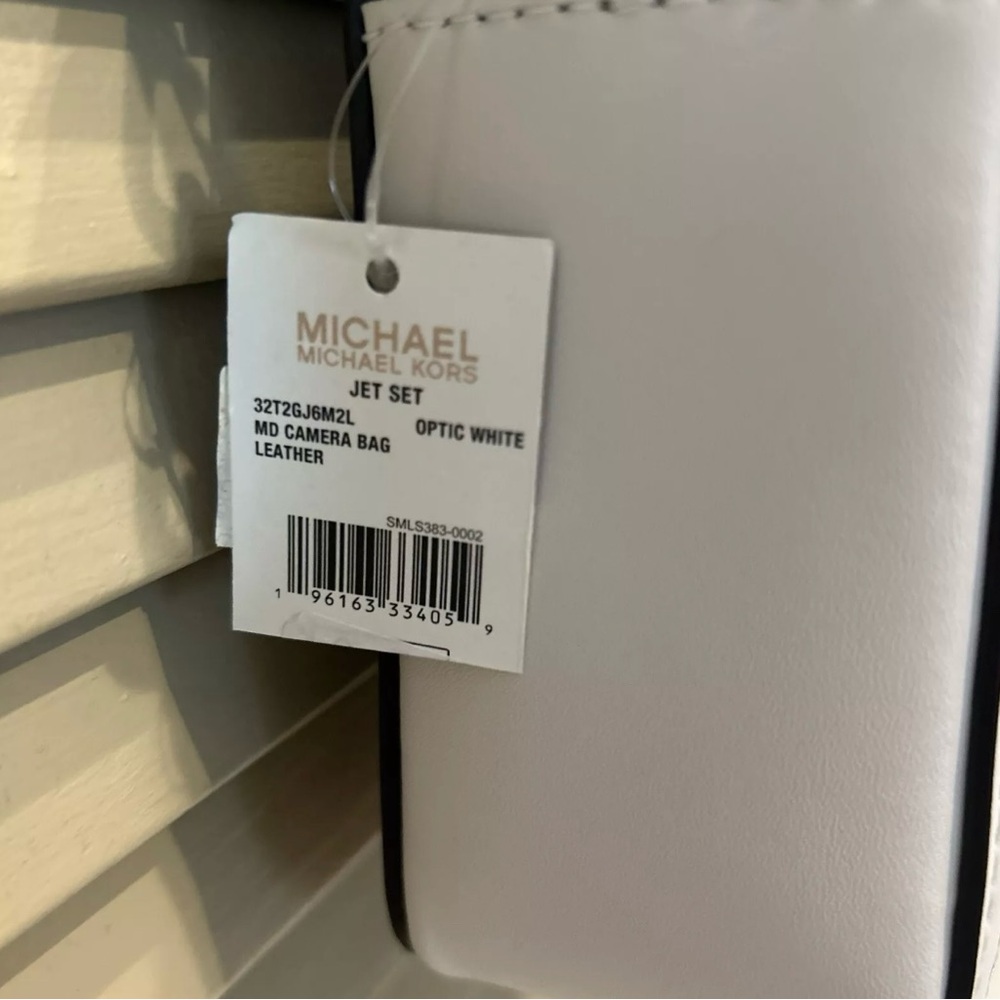 Michael Kors White Crossbody Bag - Picture 4 of 9